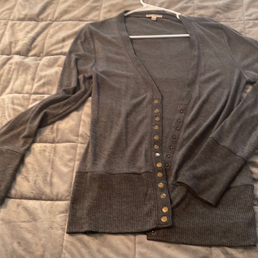 Gray Womens sweater. Size large. Zenana Outfitters